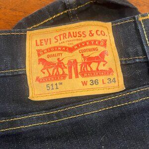 NWOT Dark Wash Levi's 511 Mens Jeans